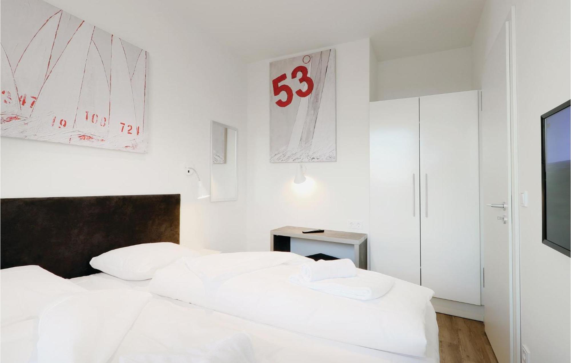 Cozy Apartment In Luebeck Travemuende With Sauna Exterior photo